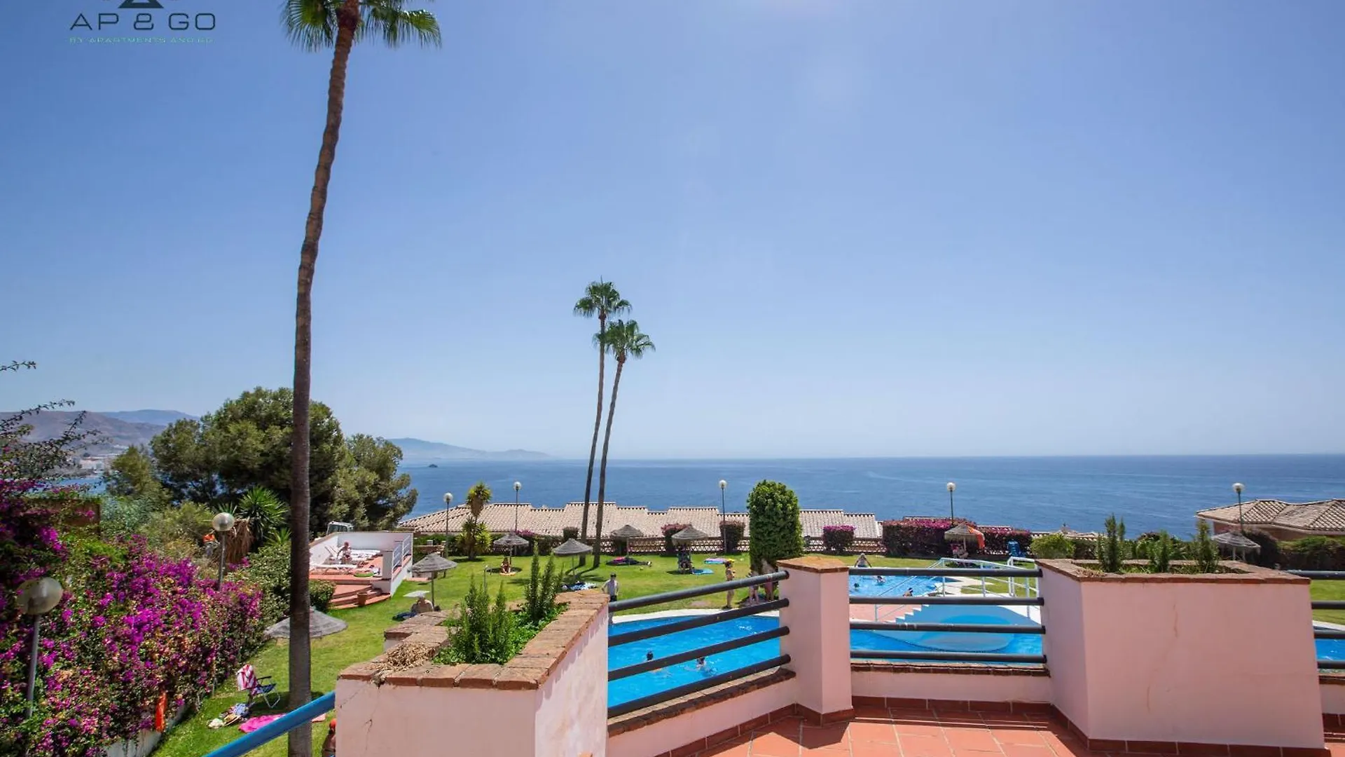 Adnania Seaviews & Pool Apartment Almunecar