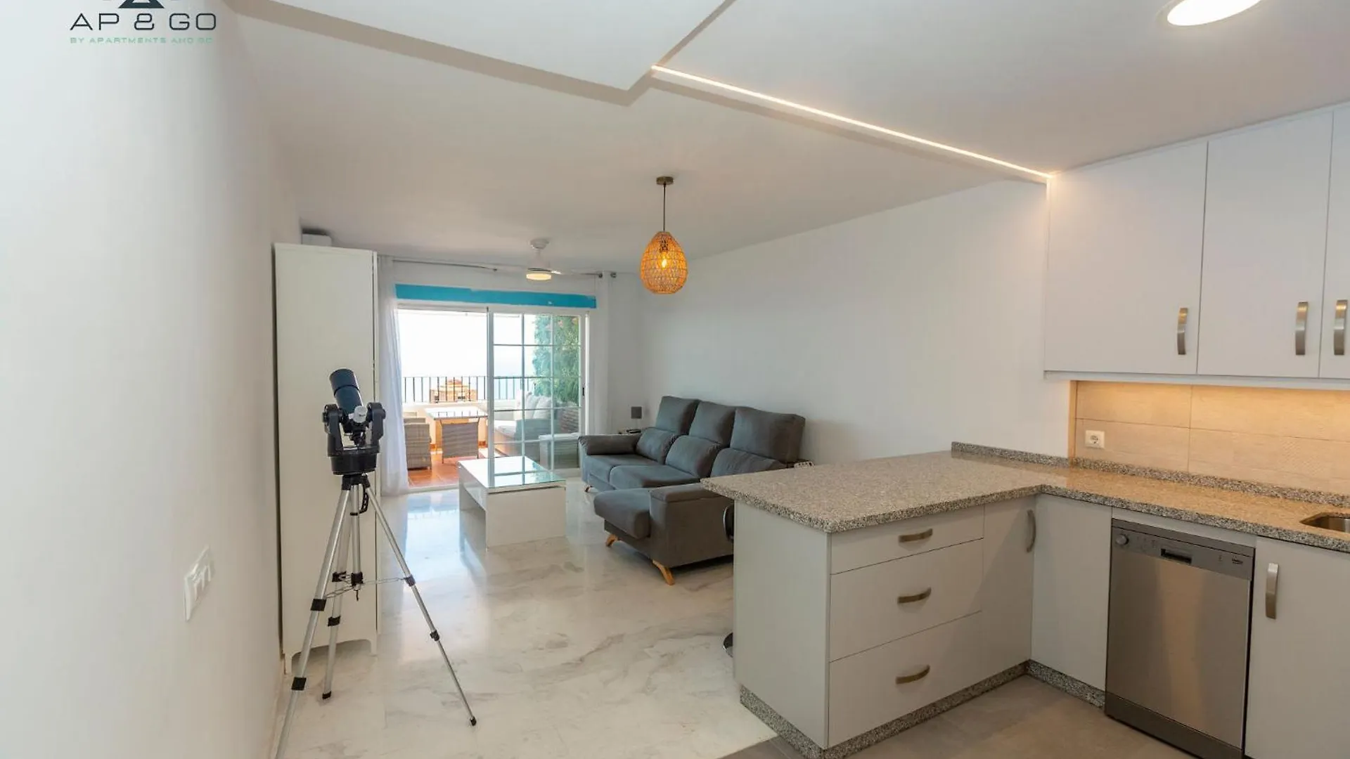 Adnania Seaviews & Pool Apartment Almunecar