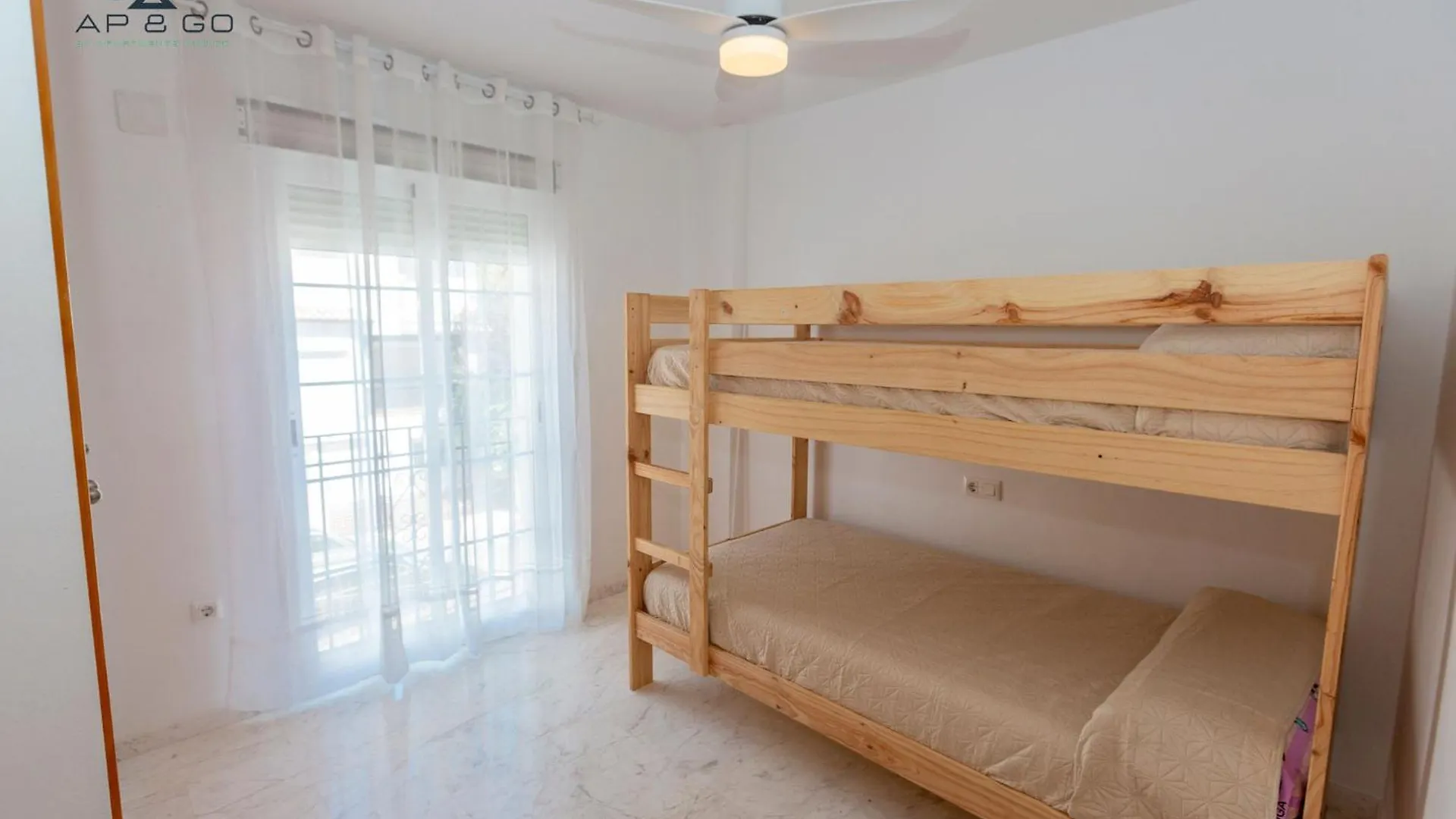 Adnania Seaviews & Pool Apartment Almunecar